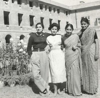 Students of Miranda House wearing saris and western attire 1950s.