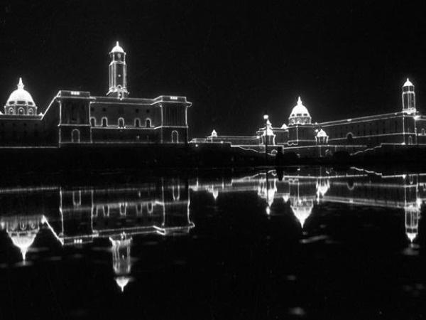 Rashtrapati Bhavan illuminated on Republic Day 1985.